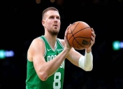 波尔津吉斯狂砍字母哥分，篮网迎来新赛季高光！的简单介绍