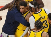 步行者三巨头联手，三连败得分突破，助攻爆棚冲击季后赛！