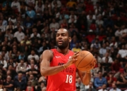 包含猛龙在客场爆冷战胜热火，停止败的词条