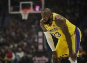 湖人险胜威金斯，绝杀战胜关键表现点燃全场！